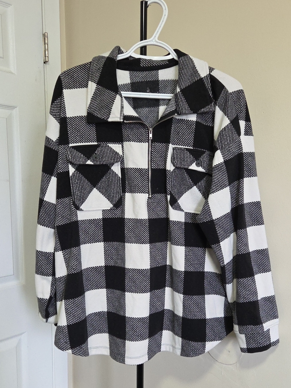 Cuddl Duds Black & White Plaid Zip-Front Utility Jacket